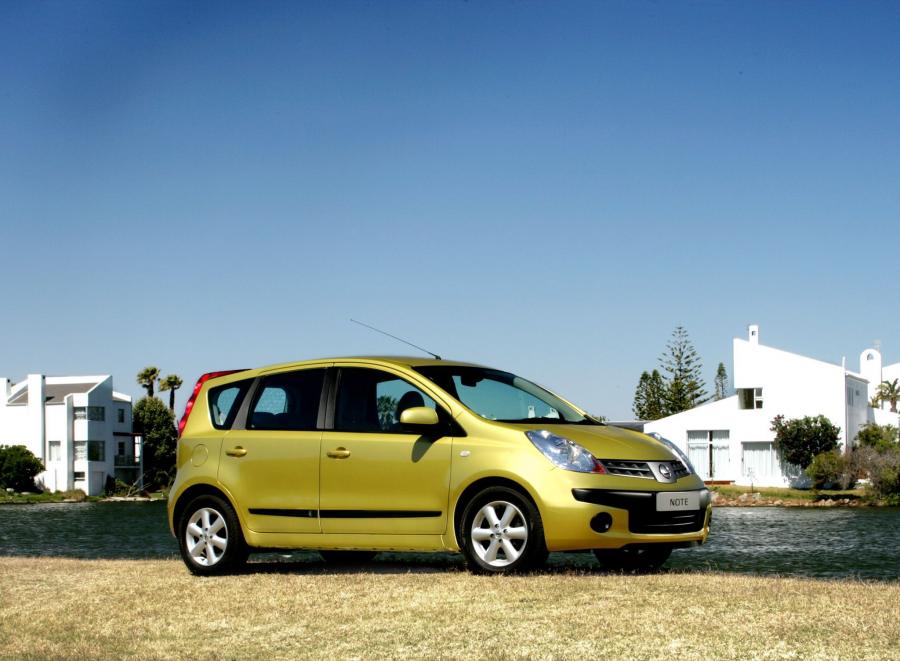  Nissan Note 2005 года  (фото 8 из 22)